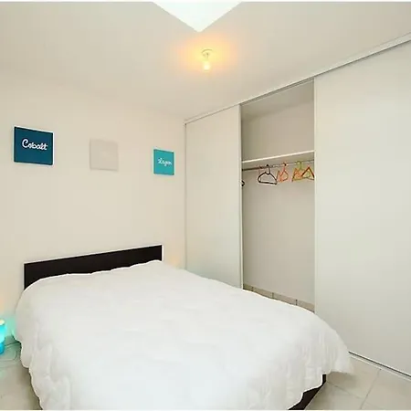 Jolie Lumineuse - Proche *