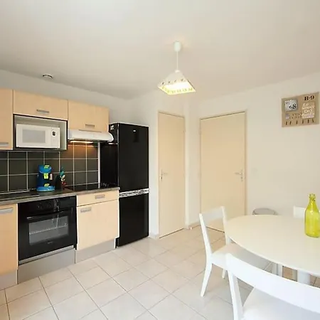 Jolie Lumineuse - Proche *